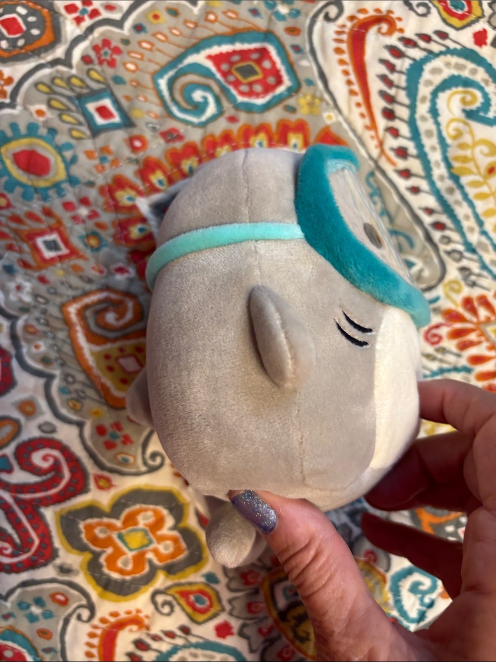Squishmallows small Gray & Cream Shark Plush with Teal mask - Picture 6 of 10